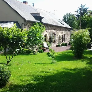 https://au-patis-de-cahot.inbrittany.com
